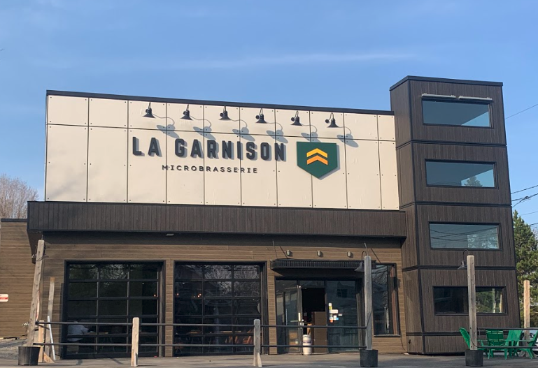 La Garnison - Microbrasserie & Resto-Pub | 4256 Rue Laval, Lac-Mégantic, QC G6B 1B5, Canada | Phone: (819) 583-3737