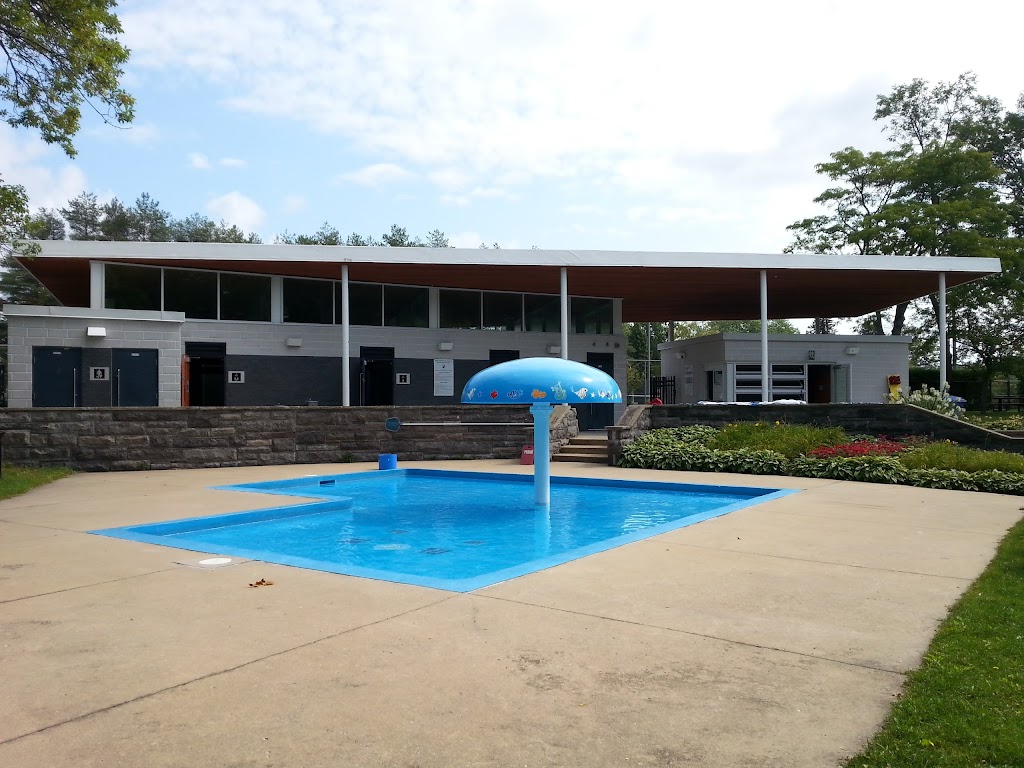 Piscine municipale de Lorraine | 35 Bd dOrléans, Lorraine, QC J6Z 2S6, Canada | Phone: (450) 621-8550