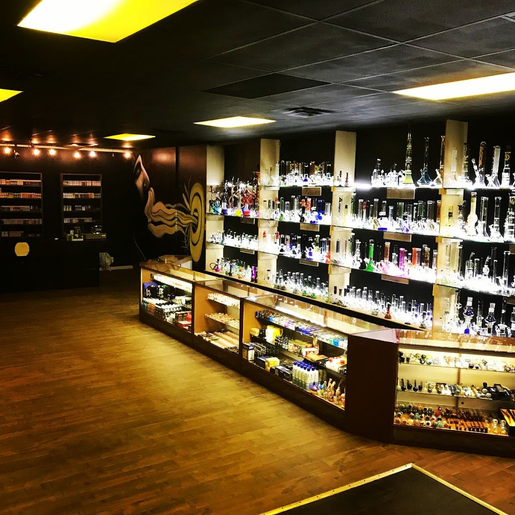 Your Highness Head Shop & Vape Shop Strathroy | 15 Front St W, Strathroy, ON N7G 1X5, Canada | Phone: (519) 205-2800