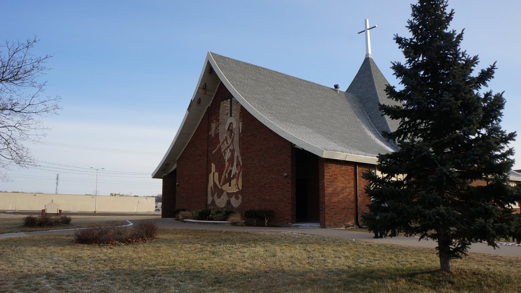 St. Andrew The Apostle Church | 4 St Andrews Ave, Welland, ON L3B 1E1, Canada