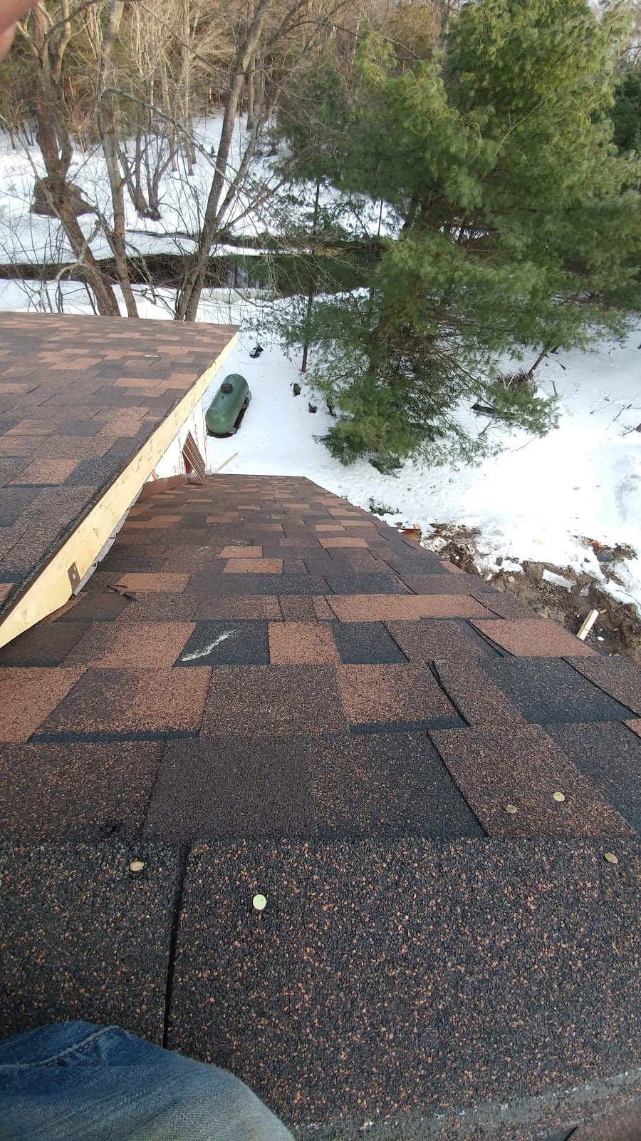 Scenic Roofing and property maintenance | 6 S Mary Lake Rd #25, Port Sydney, ON P0B 1L0, Canada | Phone: (705) 388-3995