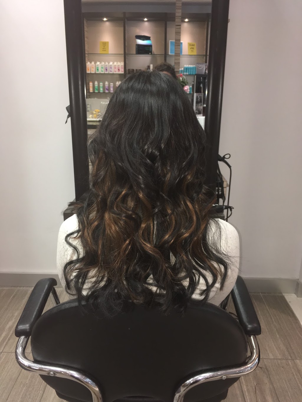 Salon Mirage | 900 Maple Ave, Burlington, ON L7S 2J8, Canada | Phone: (905) 681-4546