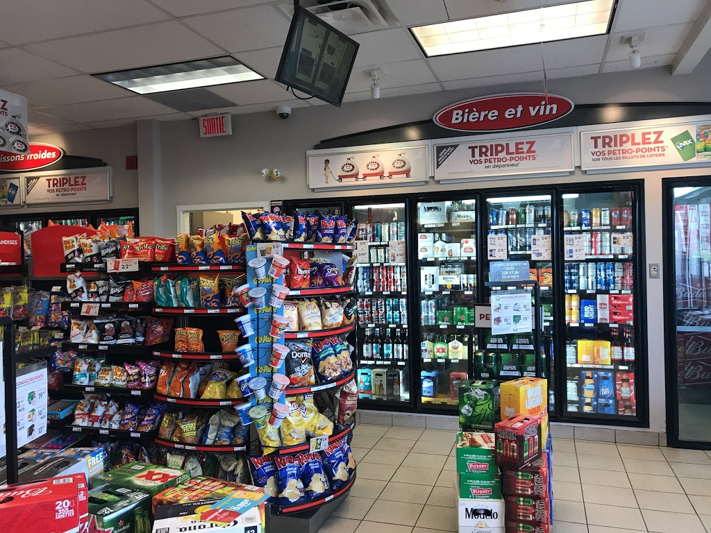 Petro-Canada | 700 Rue Cambronne, Québec, QC G1E 6X1, Canada | Phone: (418) 666-0807