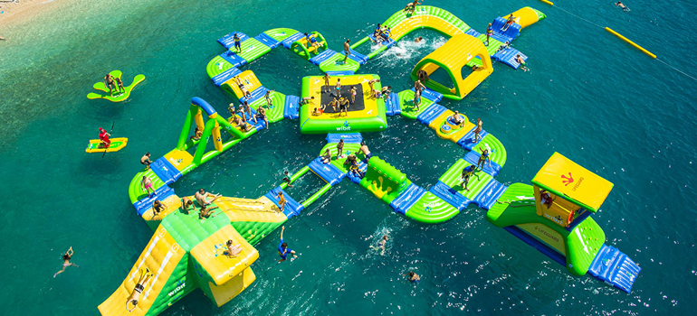 Sylvan Lake Aqua Splash | 5104 LAKESHORE DR SYLVAN, Sylvan Lake, AB T4S 1E3, Canada | Phone: (587) 377-4386