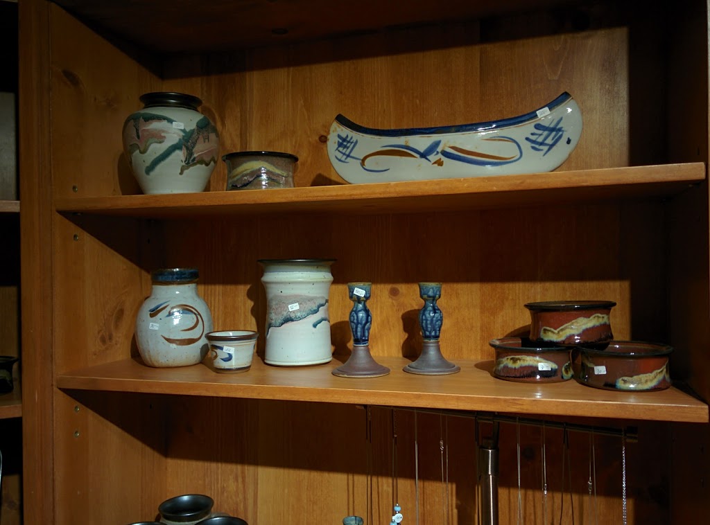 Farmhouse Pottery Gallery and Cafe | 307114 Hockley Rd, Laurel, ON L0N 1L0, Canada
