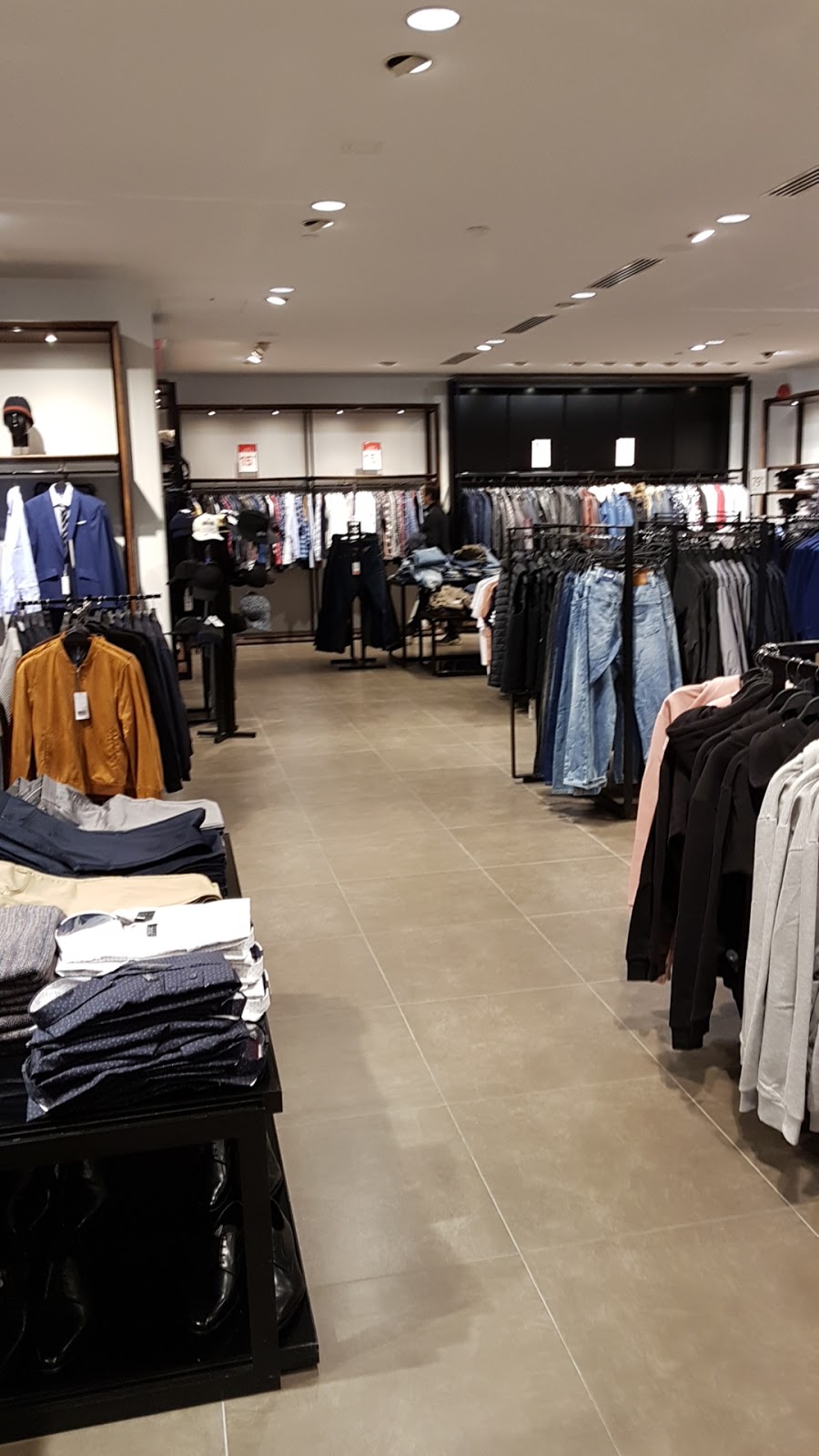 Zara | 1 Boulevard des Promenades, Saint-Bruno-de-Montarville, QC J3V 5J5, Canada | Phone: (450) 441-1414