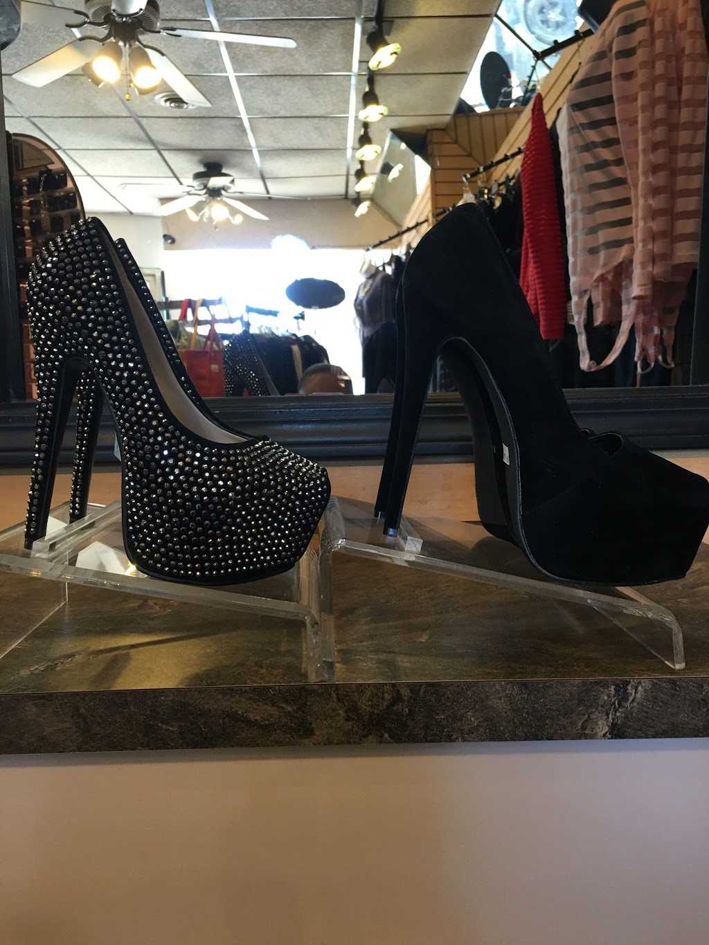 KoKos Fashions | 3389 Bailey Ave, Buffalo, NY 14215, USA | Phone: (716) 544-3659