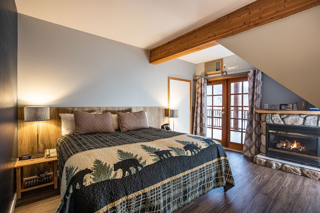 Glacier House Hotel & Resort | 1870 Glacier Ln, Revelstoke, BC V0E 2S0, Canada | Phone: (250) 837-9594