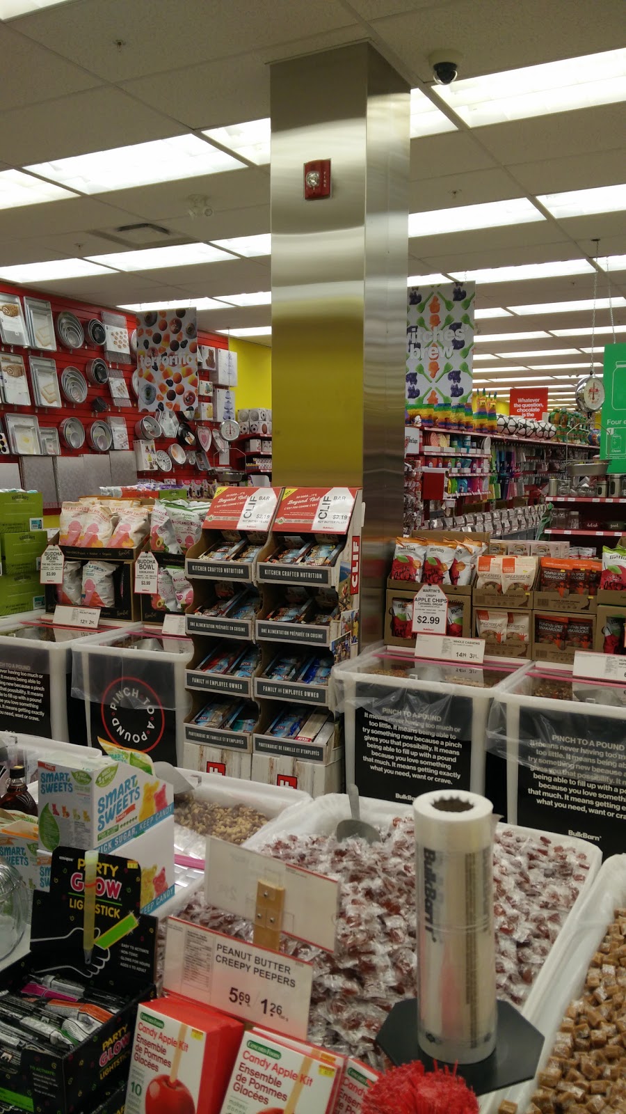 Bulk Barn | 1465 Merivale Rd, Nepean, ON K2E 5N9, Canada | Phone: (613) 274-7113