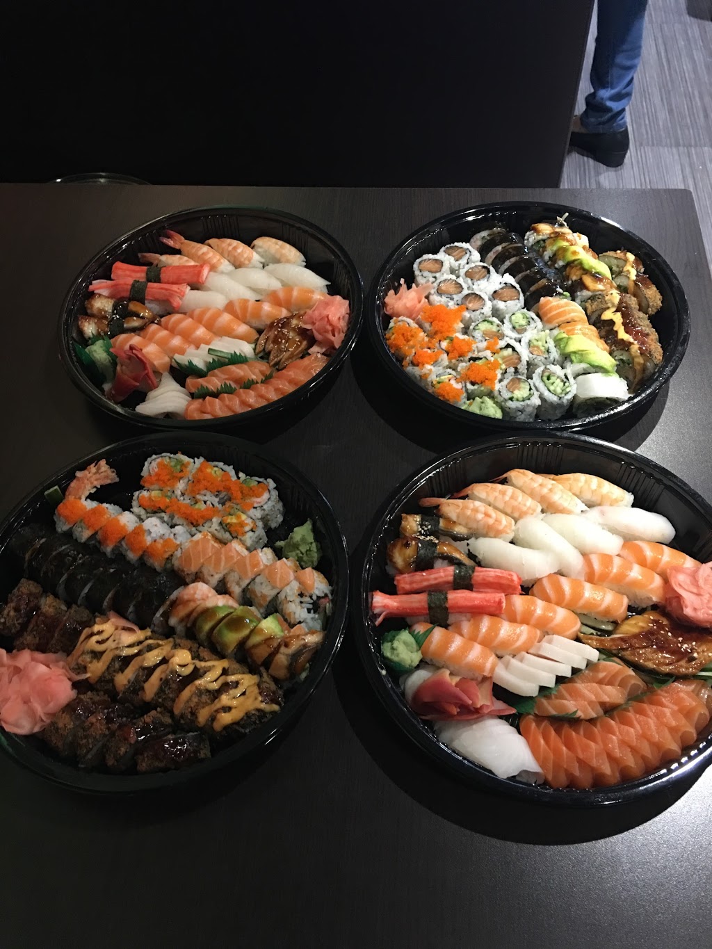 Sushi St-Jean | 1000 Boul Saint-Jean, Pointe-Claire, QC H9R 5P1, Canada | Phone: (514) 697-8383