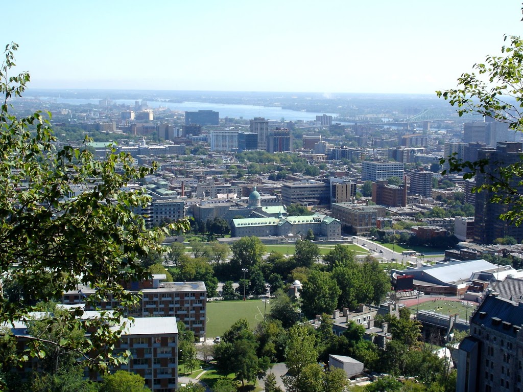 Unité de santé internationale | 3840 Rue Saint-Urbain, Montréal, QC H2W 1T6, Canada | Phone: (514) 890-8156