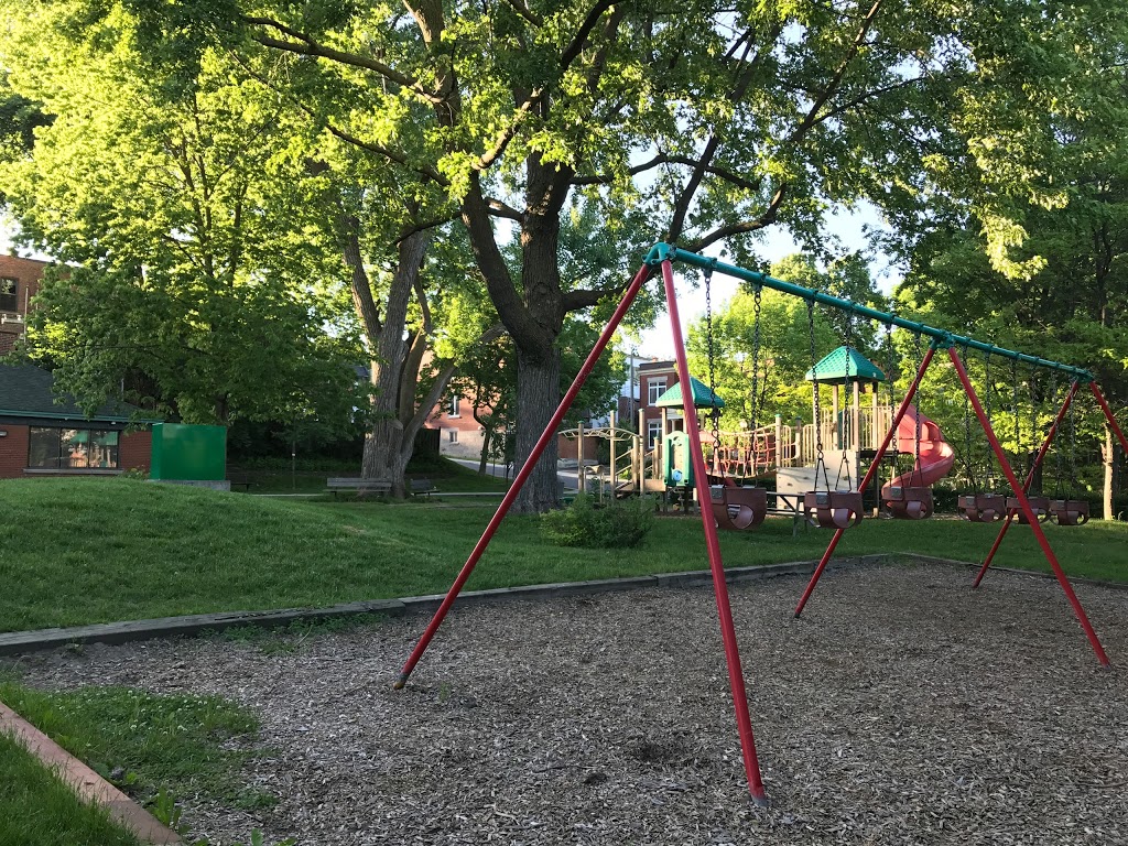 Prince Albert Playground | Westmount, QC H3Y 2M4, Canada