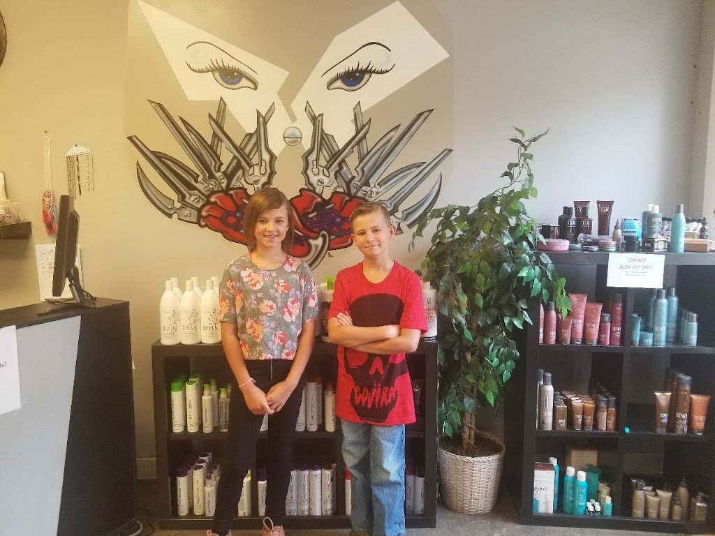 Bladez Hair Co | 4725 59 St, Lacombe, AB T4L 1M5, Canada | Phone: (403) 782-4640