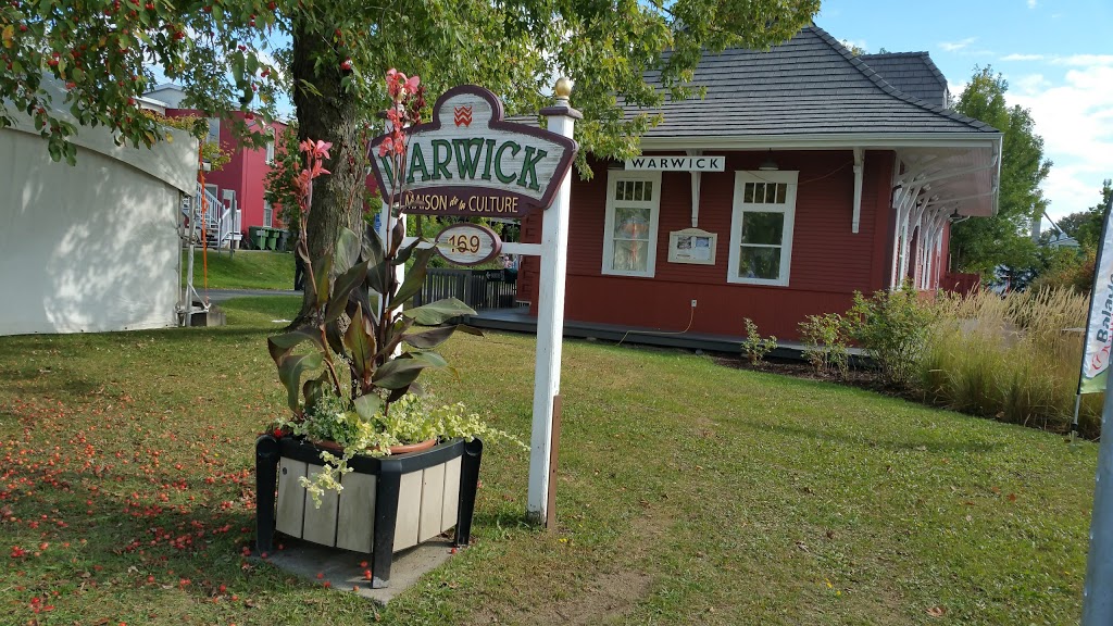 Warwicks Fire Station | Warwick, QC J0A 1M0, Canada