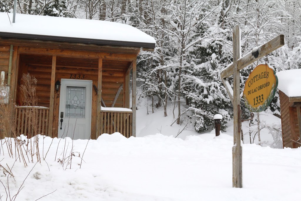 Les Cottages Du Lac Orford Inc. Unités A & B | 1333 QC-112, Austin, QC J0B 1B0, Canada | Phone: (819) 678-2688