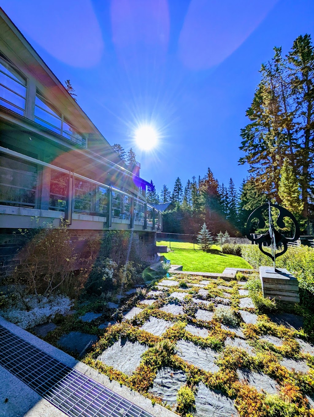 Guenthers Landscaping Ltd | 102 Owl St, Banff, AB T1L 1A7, Canada | Phone: (403) 762-3833