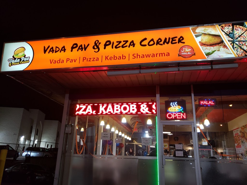 Vada Pav & Pizza Corner | 2655 Lawrence Ave E, Scarborough, ON M1P 2S2, Canada | Phone: (416) 288-1616