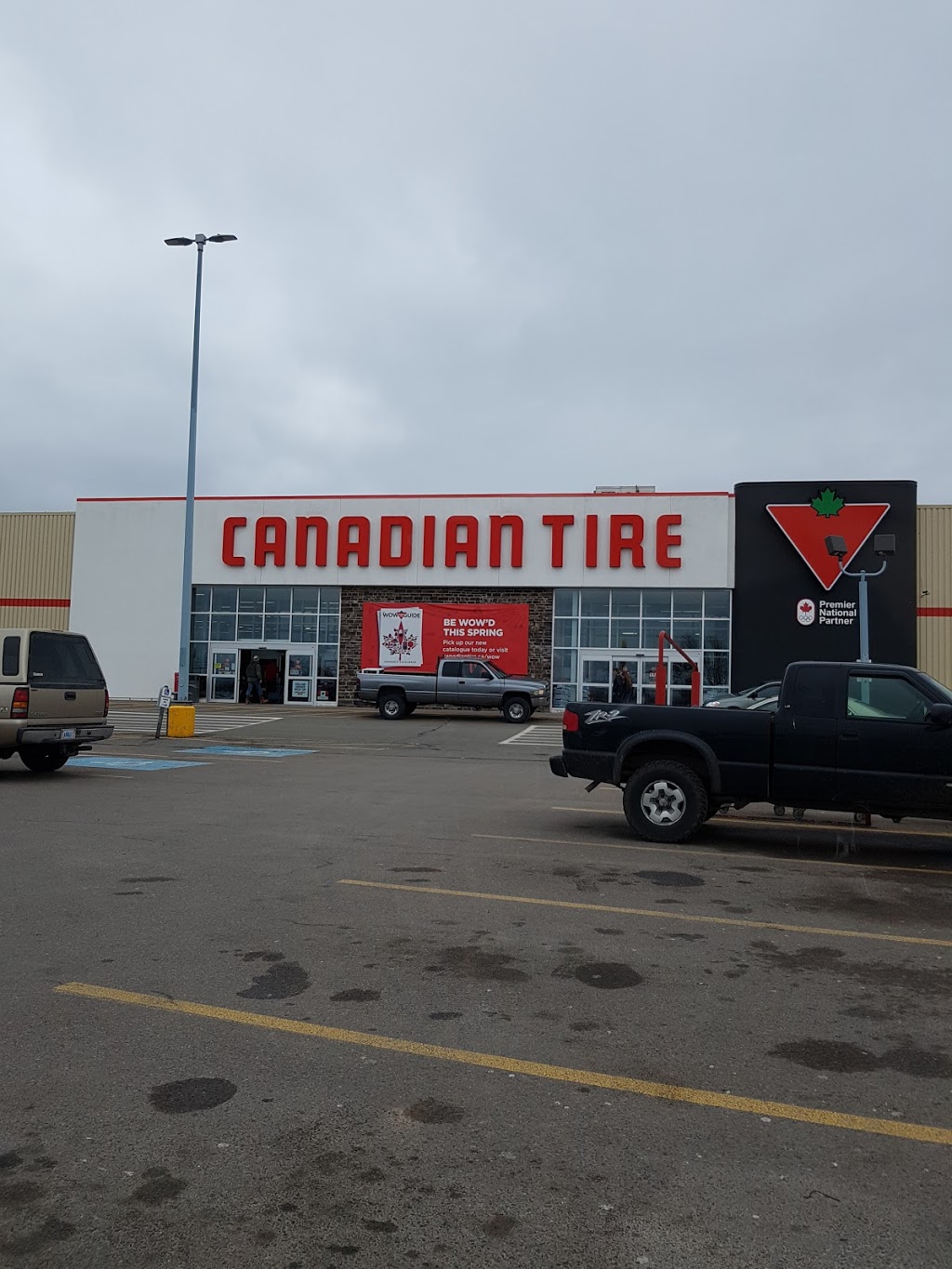 Canadian Tire | Fundy Trail Mall, 90 Robie St, Truro, NS B2N 1L1, Canada | Phone: (902) 897-4466