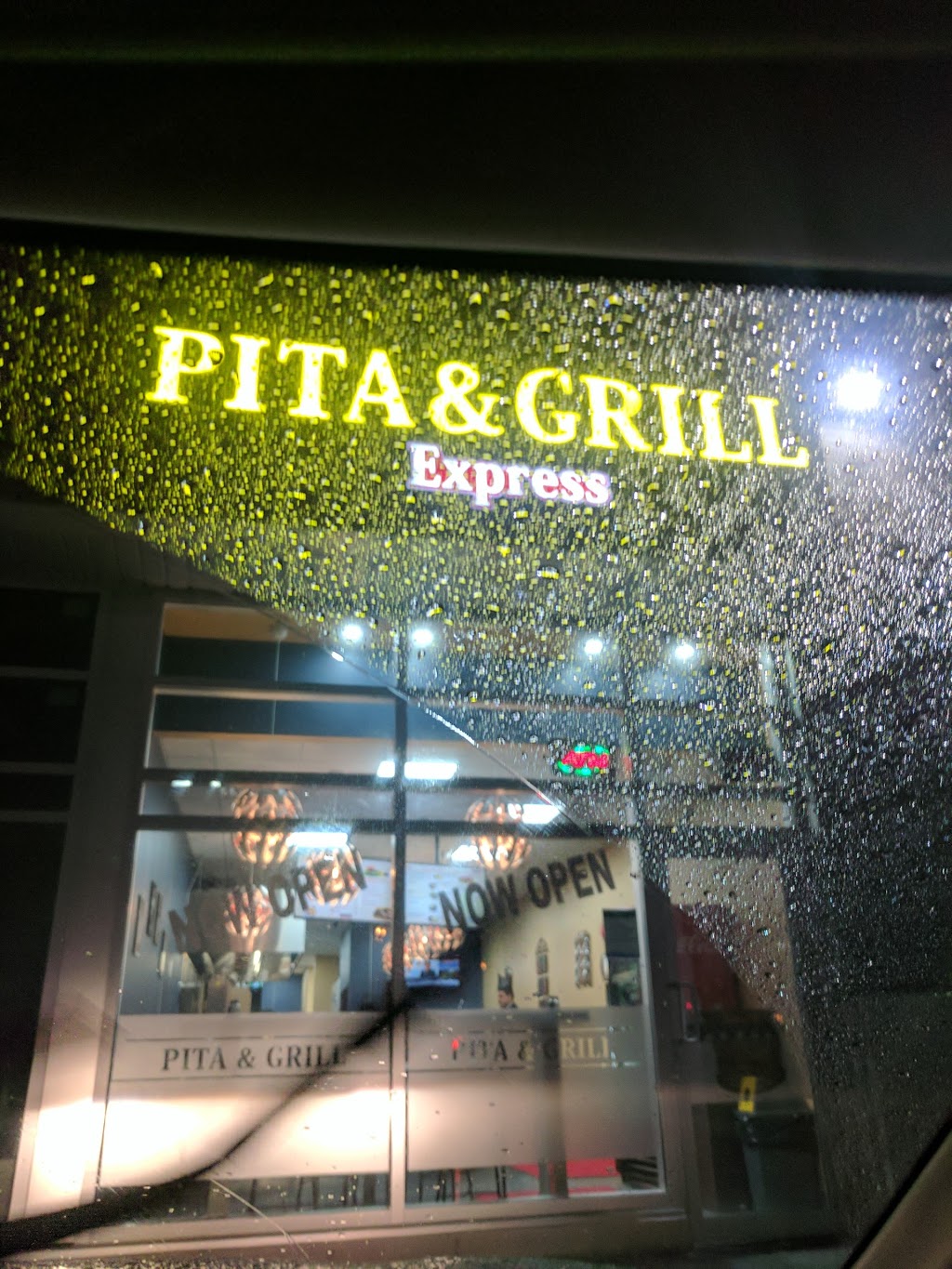 Pita and Grill Express | 488 Eglinton Ave W, Mississauga, ON L5R 0G2, Canada | Phone: (905) 712-0333