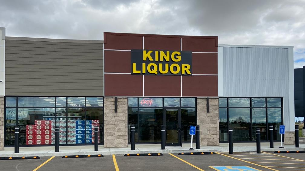 King Liquor Blackfalds | 4500 Blackfalds Crossing Way #630, Blackfalds, AB T0M 0J0, Canada | Phone: (587) 621-1215