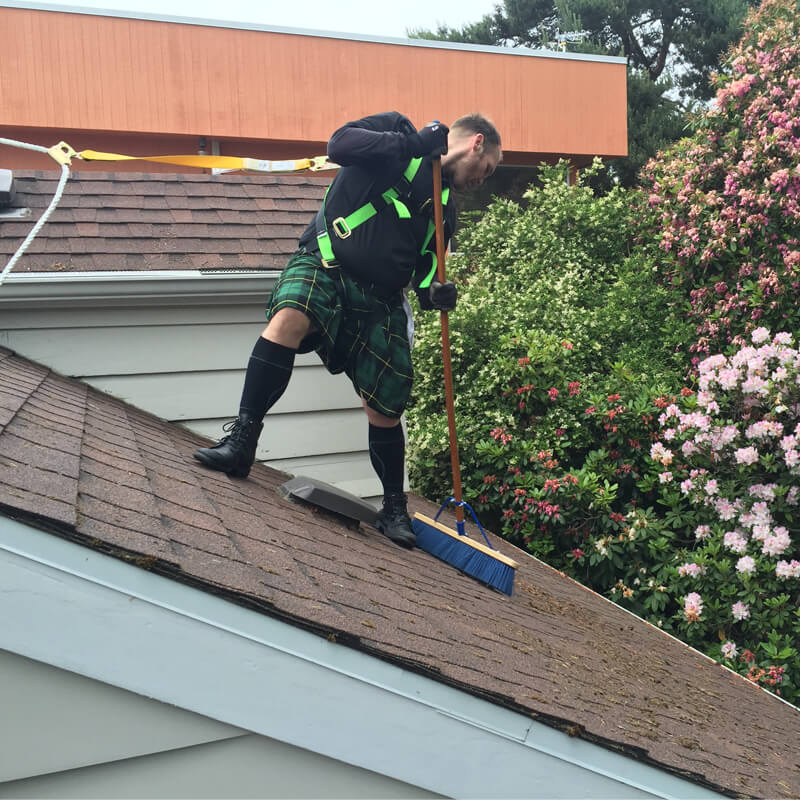 Saanich window Cleaning | 4055 Wilkinson Rd, Victoria, BC V8Z 5A3, Canada | Phone: (250) 508-6095