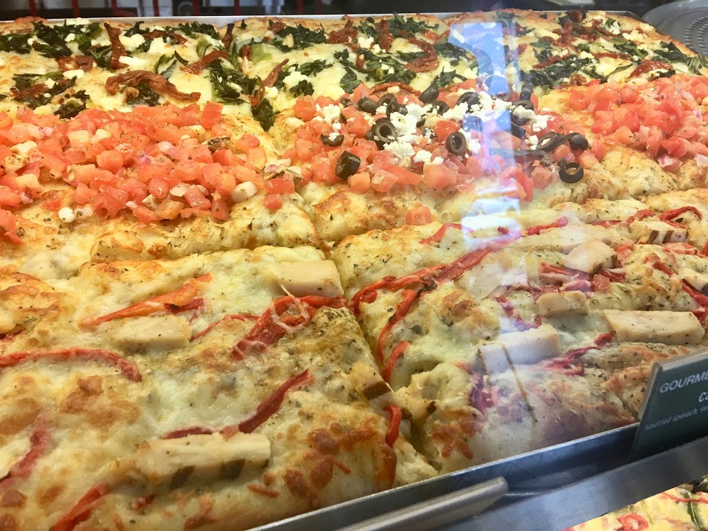 Pizza Nova | 9960 Dufferin St, Maple, ON L6A 4K5, Canada | Phone: (416) 439-0000