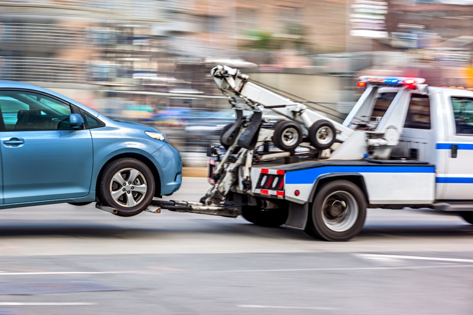 Tow Truck Oakville | North Service Rd E, Oakville, ON L6H 1A7, Canada | Phone: (647) 303-0056