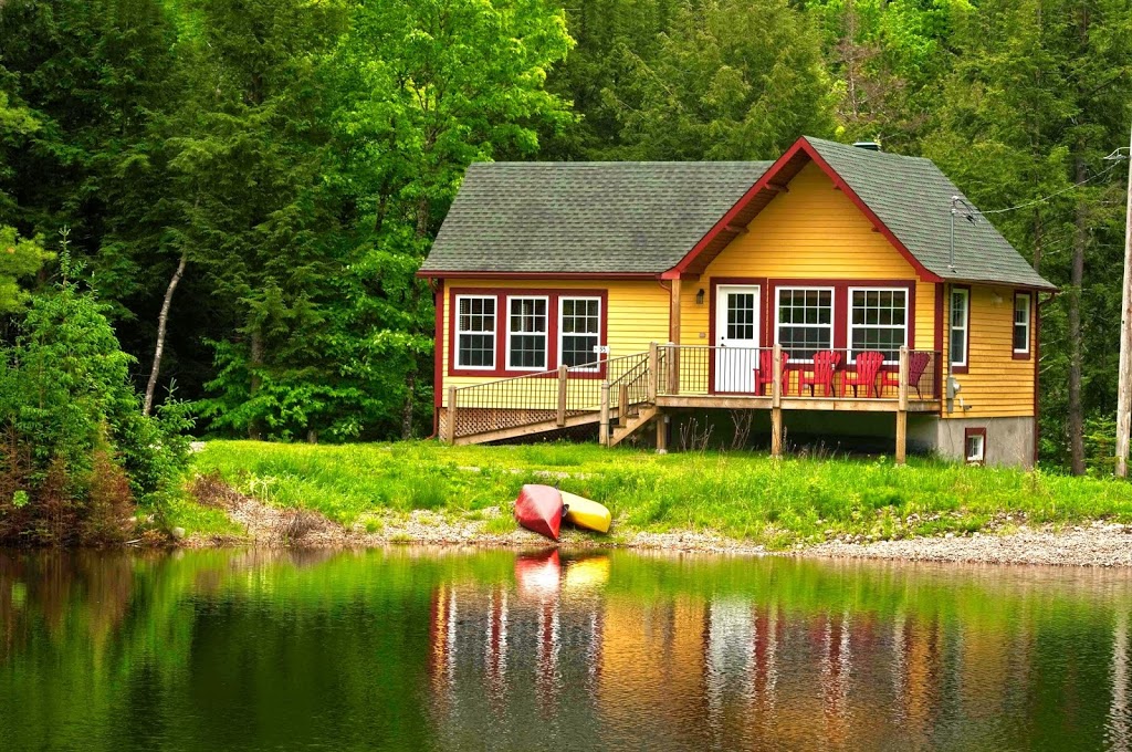 Chalets Val Carroll | 25 Chemin du Mont Oeler, Harrington, QC J8G 2S6, Canada | Phone: (819) 242-7041