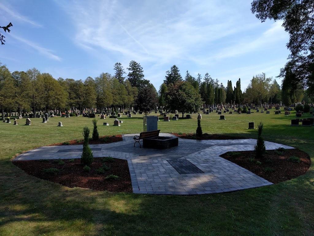 Greenwood Cemetery | 13146 Reeders Line, Ridgetown, ON N0P 2C0, Canada | Phone: (519) 401-7295