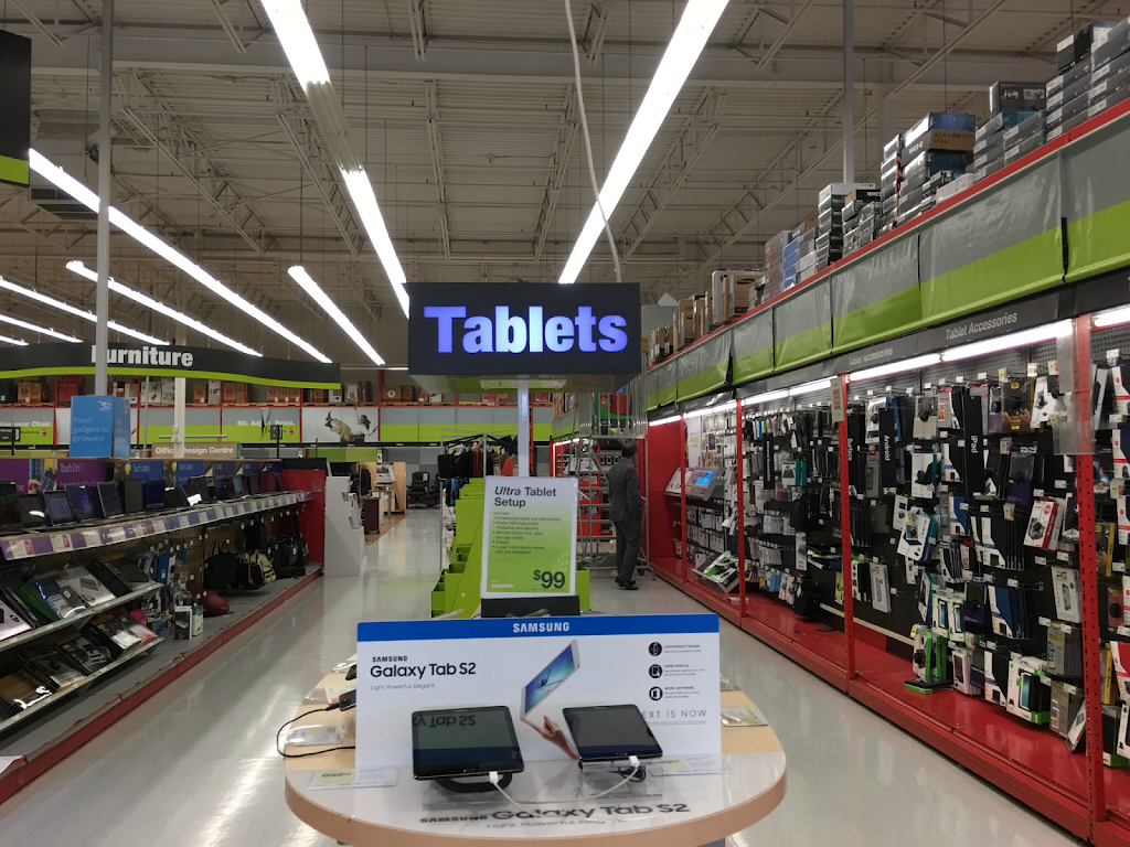 Staples | 4511 Walker Rd, Windsor, ON N9A 6J3, Canada | Phone: (519) 972-5127