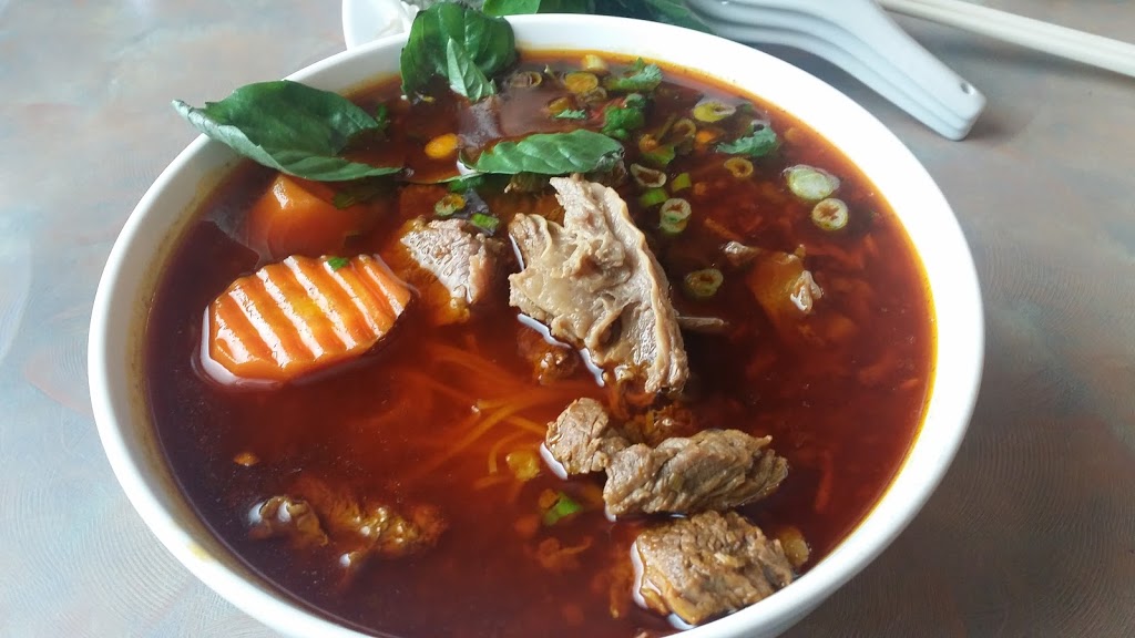 Phuong Nam Restaurant | 883 William Ave, Winnipeg, MB R3E 0Z5, Canada | Phone: (204) 783-1339