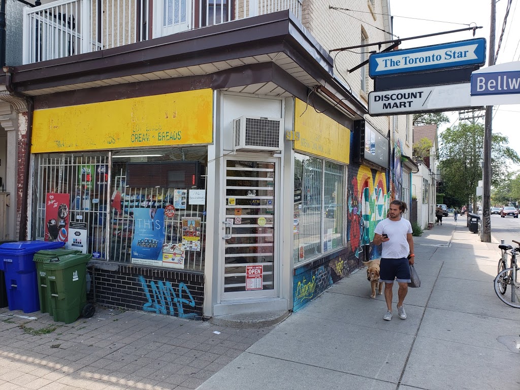 Pachos convenience | 919 Dundas St W, Toronto, ON M6J 1W3, Canada | Phone: (416) 603-8959