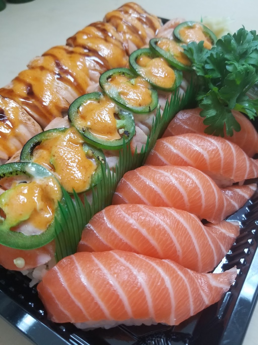 P&K Sushi Restaurant | 301 Fruitland Rd, Stoney Creek, ON L8E 5M1, Canada | Phone: (905) 643-1122