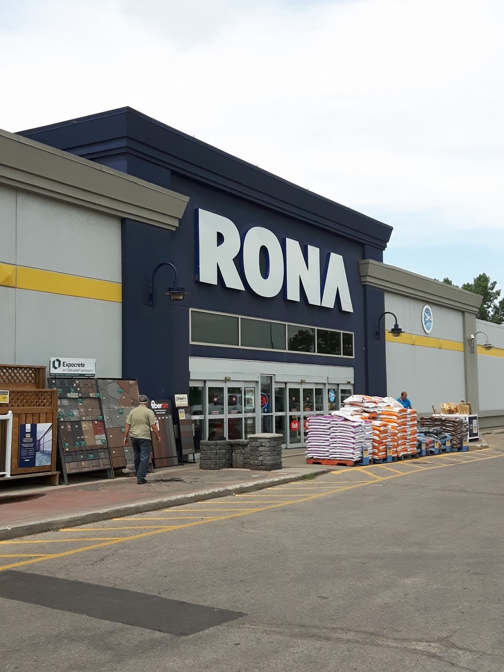 RONA 4215 Edmonton Trail, Calgary, AB T2E 3V6, Canada