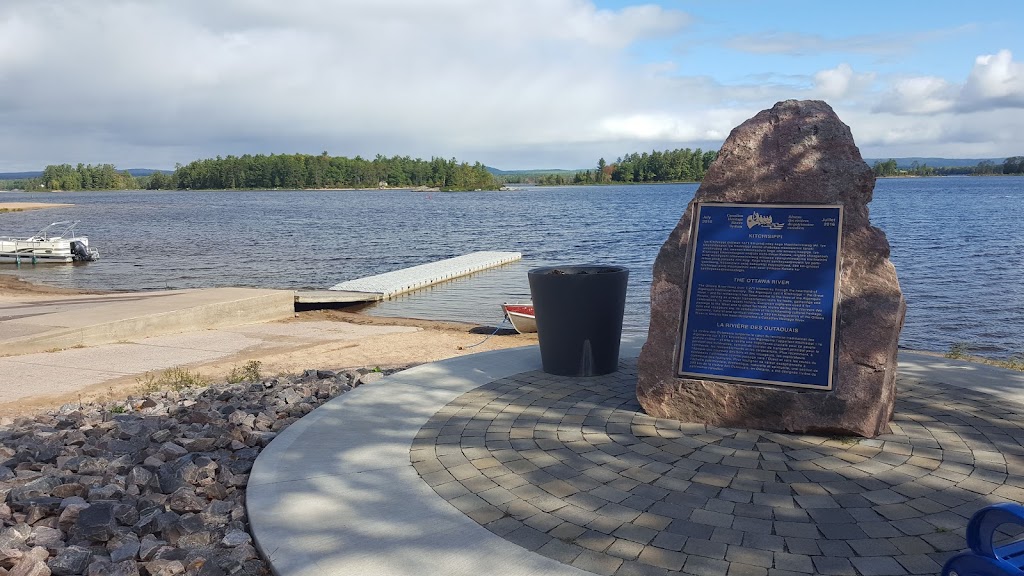 Petawawa Point Boat Launch | 1129 River Dr, Petawawa, ON K8H 2N7, Canada | Phone: (613) 687-2303