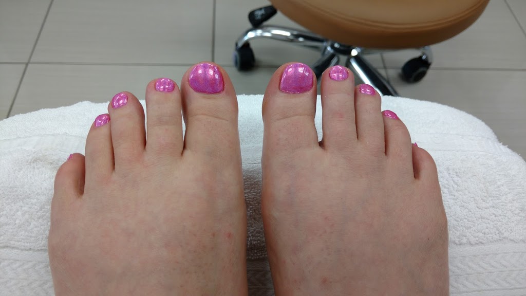 Pedi N Nails | 200 Franklin Blvd Unit 38, Cambridge, ON N1R 8N8, Canada | Phone: (519) 624-9152