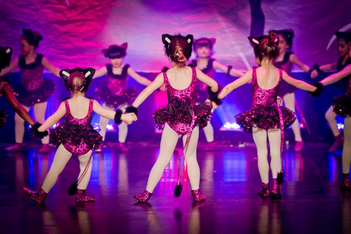 Cameron School Of Dance | 834 Boul Provencher, Brossard, QC J4W 1Y6, Canada | Phone: (450) 486-7222