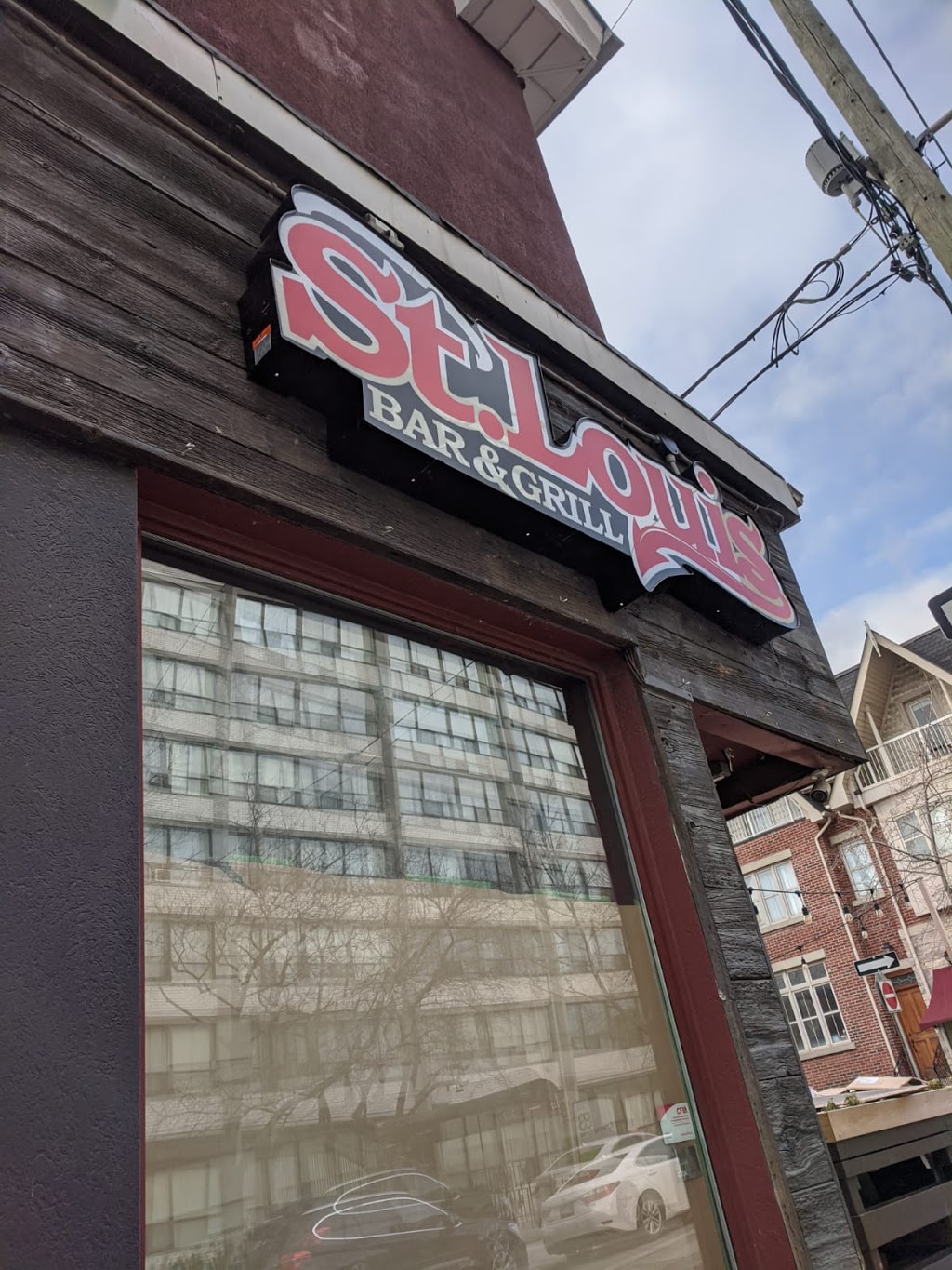 St. Louis Bar & Grill | 1 Baldwin St, Toronto, ON M5T 1L1, Canada | Phone: (647) 343-9464