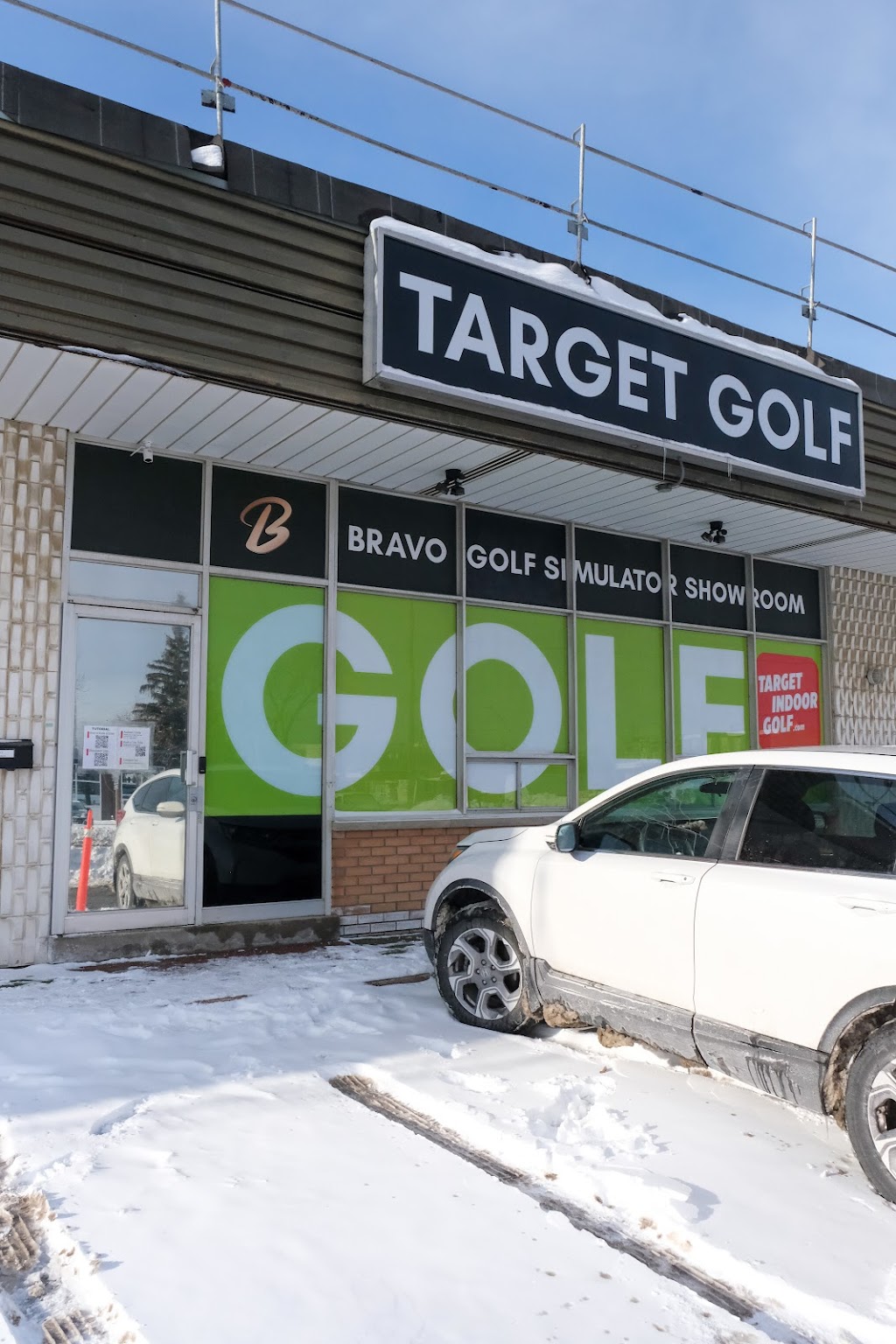 TARGET Indoor Golf Simulator - Mississauga | 2390 Cawthra Rd #3, Mississauga, ON L5A 2X1, Canada | Phone: (647) 797-7702