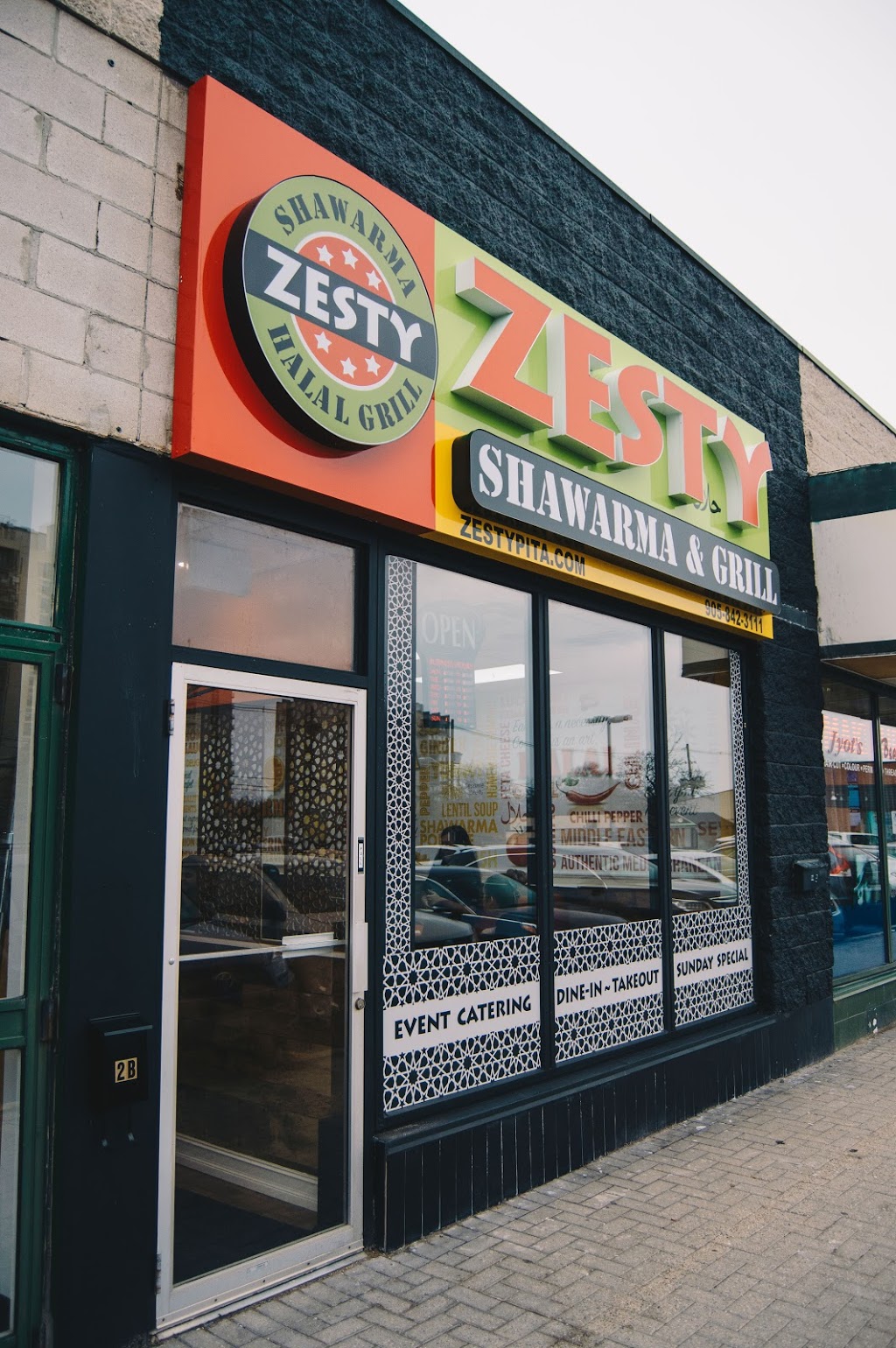 Zesty Pita - Shawarma & Halal Oakville Restaurant | 579 Kerr St, Oakville, ON L6K 3E1, Canada | Phone: (905) 842-3111