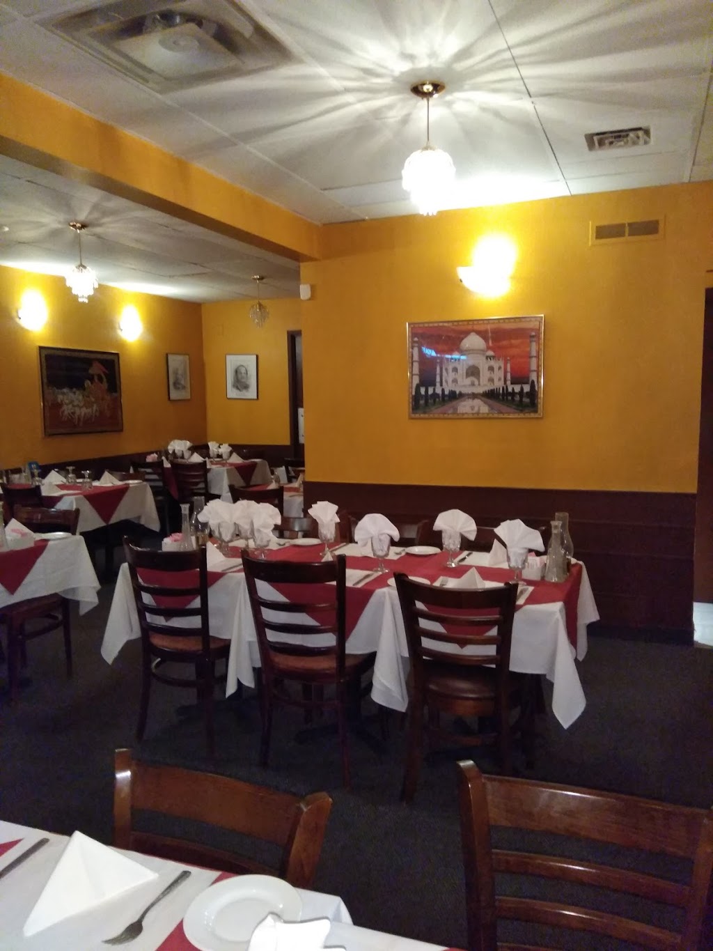 Restaurant Golden India | 408 McArthur Ave, Ottawa, ON K1K 1G8, Canada | Phone: (613) 842-9153