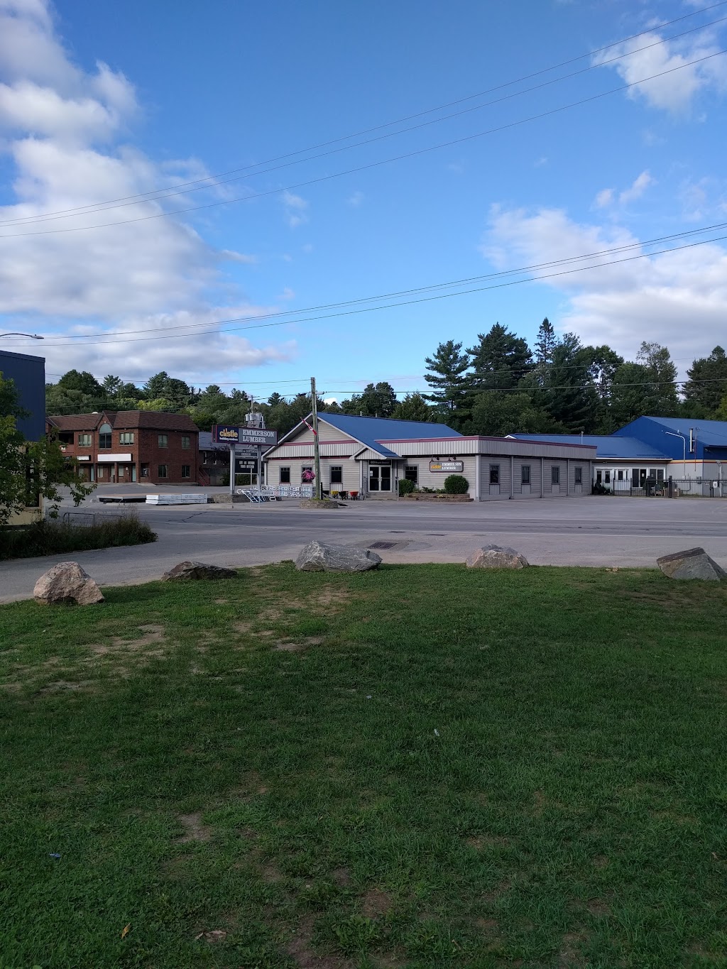 Emmerson Lumber Limited | 63 Maple Ave, Haliburton, ON K0M 1S0, Canada | Phone: (705) 457-1550