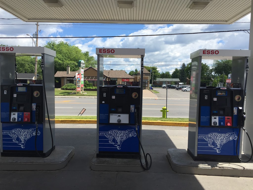 Gas Station | 13470 Boulevard Curé-Labelle, Mirabel, QC J7J 1G9, Canada