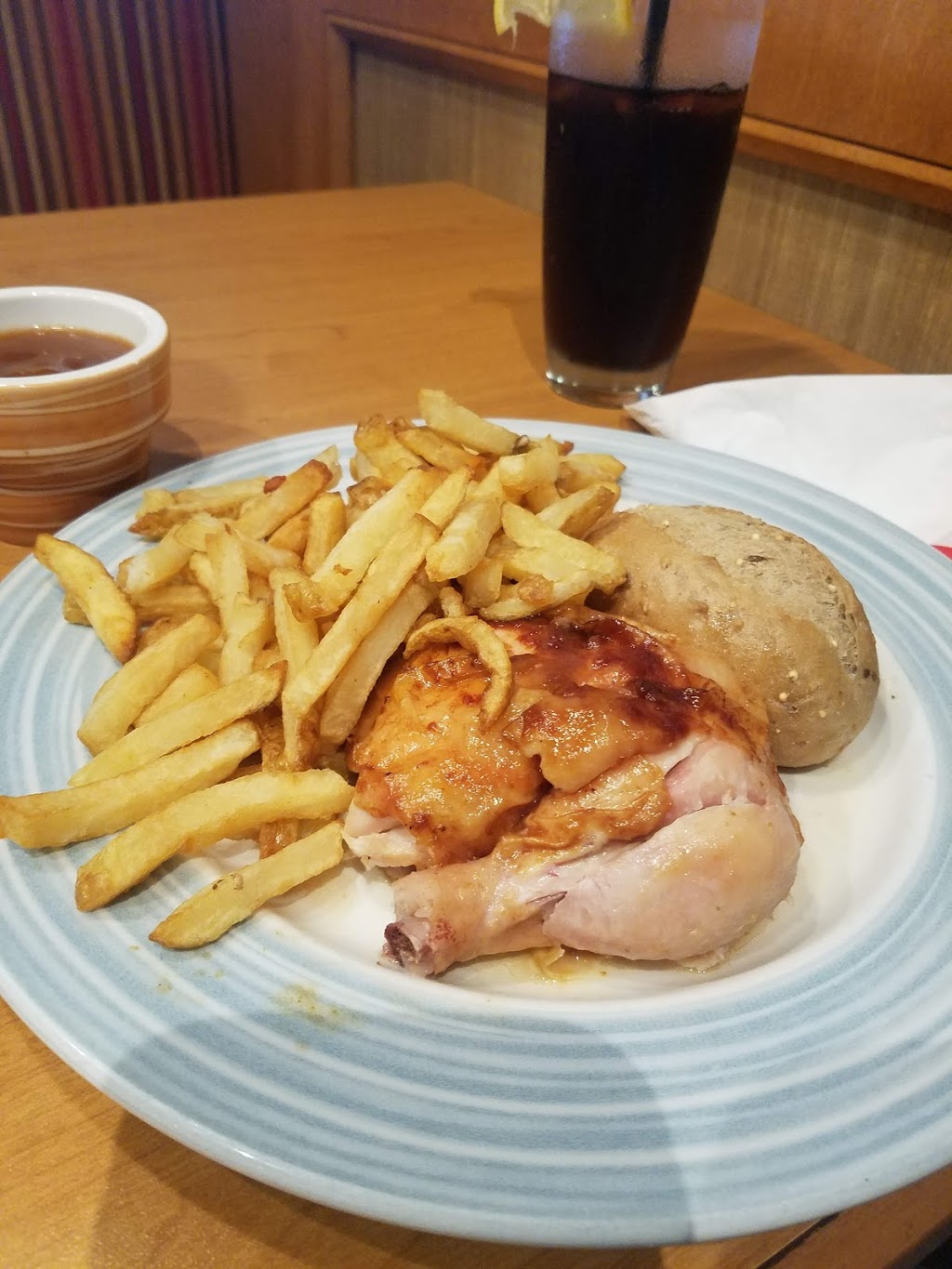 Swiss Chalet | 344 Glendale Ave, St. Catharines, ON L2T 4E3, Canada | Phone: (905) 680-8338