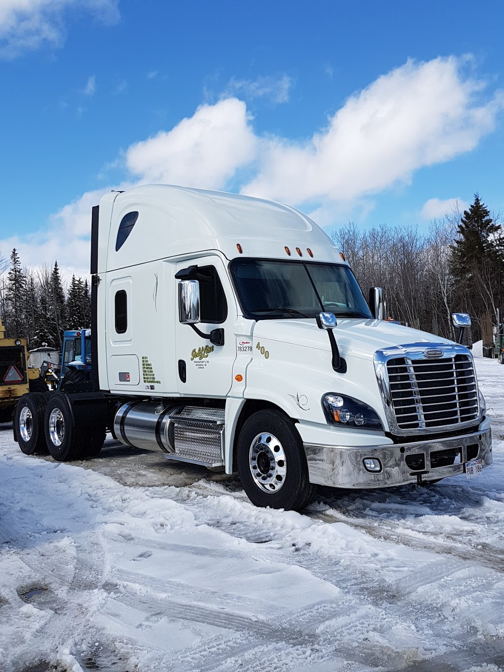 Gold Line Transport Ltd. | 5431 NB-108, Lower Derby, NB E1V 5B5, Canada | Phone: (506) 622-2332