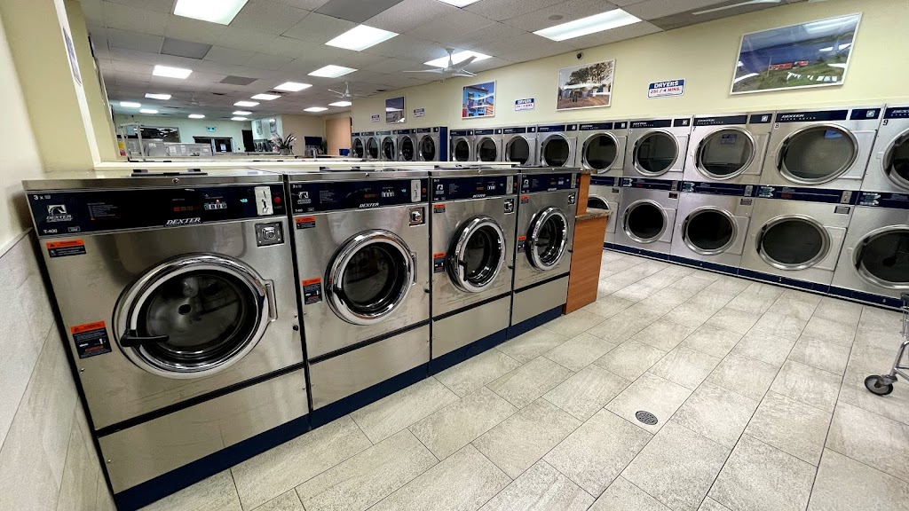 Mega Coin Laundry | 840 Queenston Rd, Stoney Creek, ON L8G 4A8, Canada | Phone: (905) 662-0543