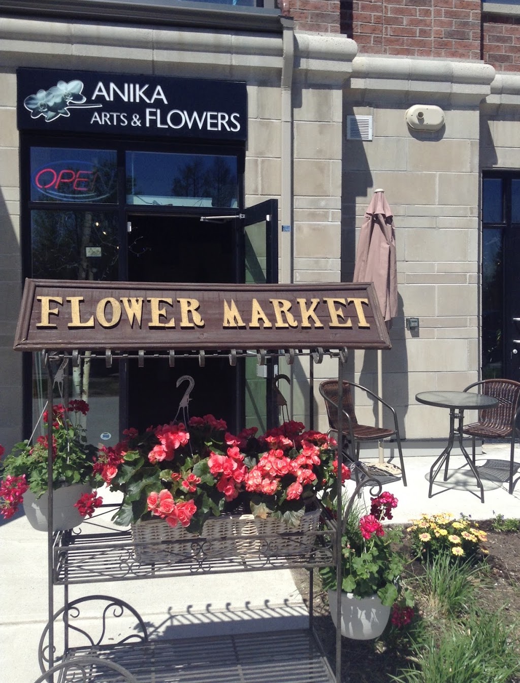 Anika Arts & Flowers | 613 Longfields Dr, Ottawa, ON K2J 6J2, Canada | Phone: (613) 825-7811