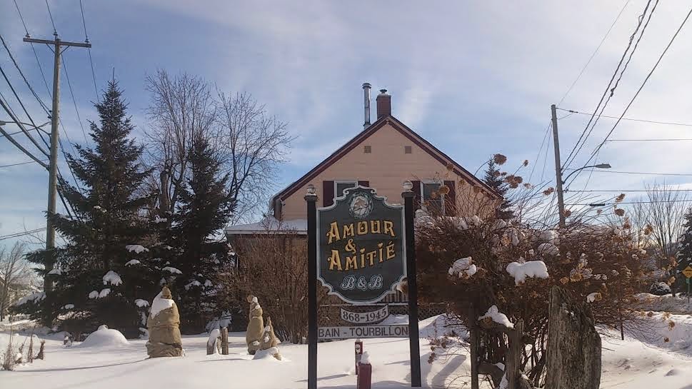 Gîte Amour et Amitié B&B | 30 Rue de Hatley, Magog, QC J1X 3G4, Canada | Phone: (888) 244-1945