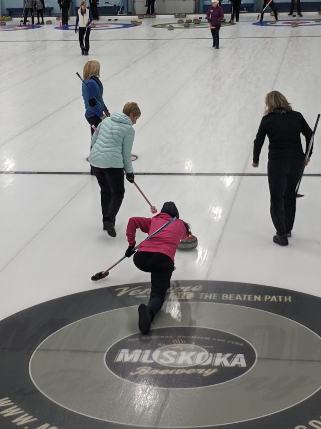 Oakville Curling Club Ltd | 224 Allan St, Oakville, ON L6J 6L2, Canada | Phone: (905) 844-6982