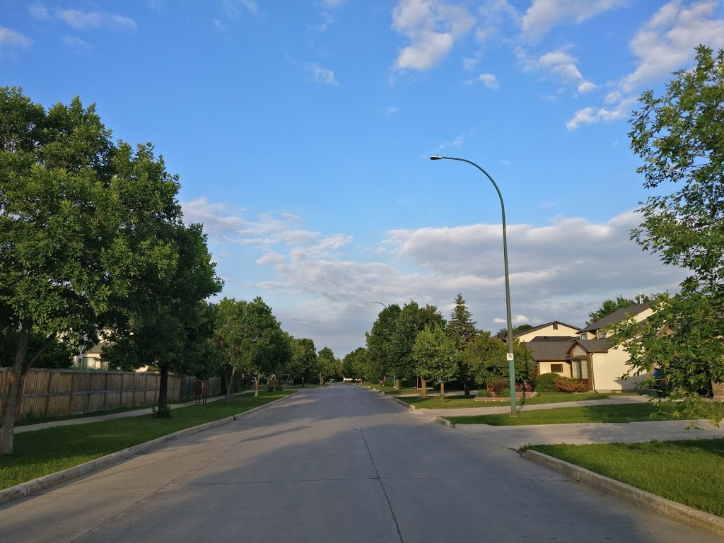 Kleysen Park | 238 Tweedsmuir Rd, Winnipeg, MB R3P 2K5, Canada